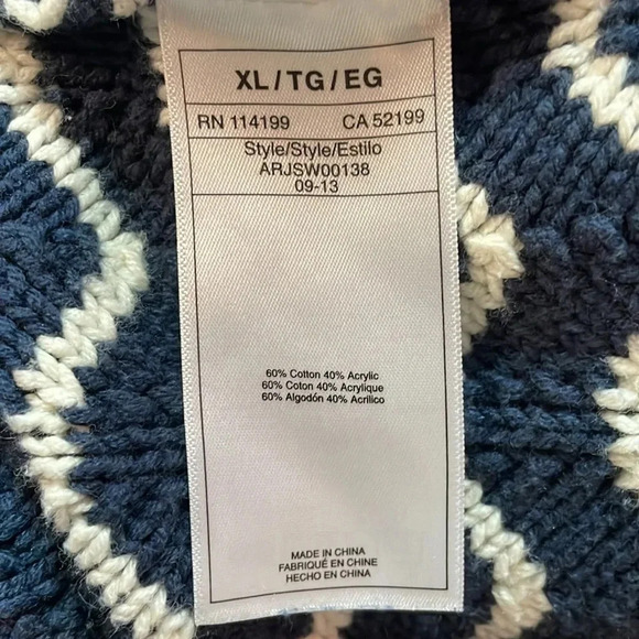 Roxy blue and white v-veck chevron sweater size large - Picture 6 of 8